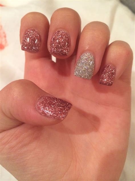 short glitter acrylic nails|cute short glitter nails.